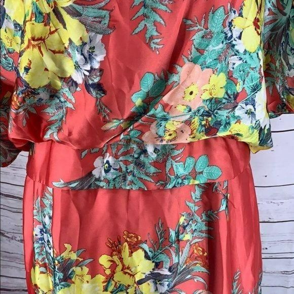 Bisou‎ Bisou Split Sleeve Open Back Medium Dress - Picture 7 of 10